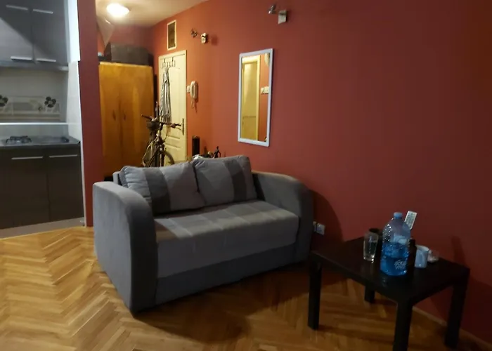 아파트 Hello Africa 노비사드